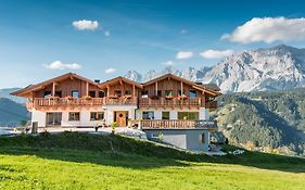 La Montana - Ski & Hiking Lodge